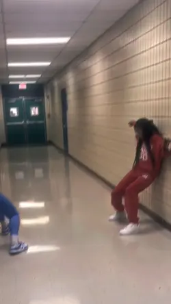 Wall dance