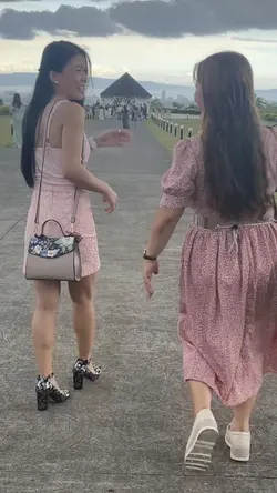 Sisters 