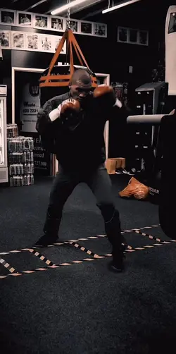 Boxing therapy 