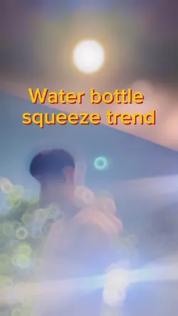Waterbottlesqueeze