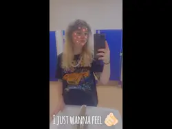 i just wanna feel