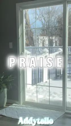 P R A I S E💚