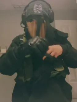 It’s a suckie mask