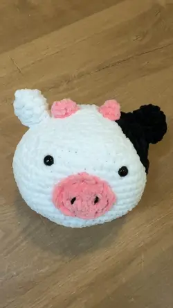 Crochet cow
