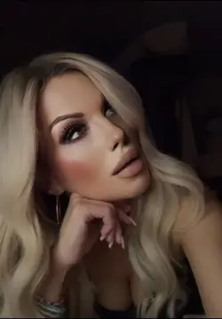 IconicBlonde✌🏼