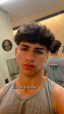 Pisei em casa ..