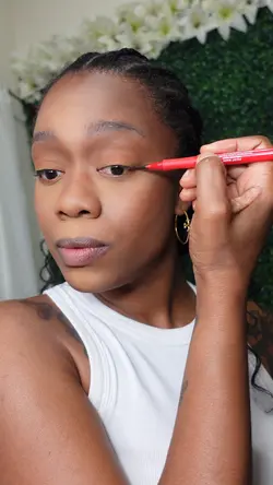 Liquid eyeliner 