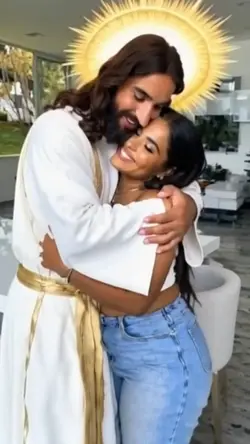 Jesus Abraçando🫂
