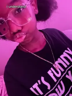👩🏽‍🦳