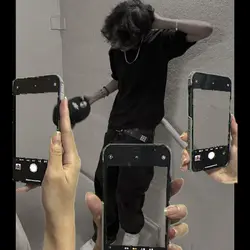 NO PHOTOS📸