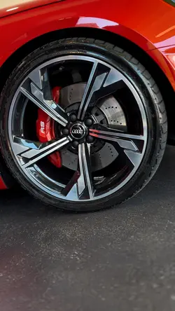 Audi RS4 RED