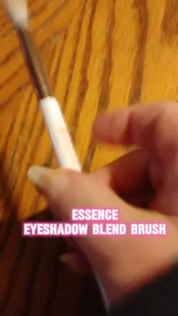 eyeshadow brush 