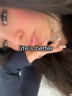 🤗