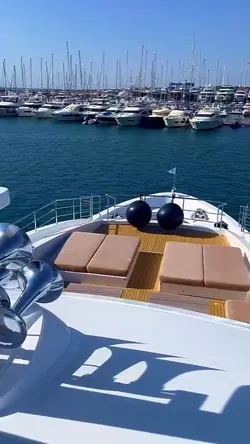 yacht/ boat/navigate