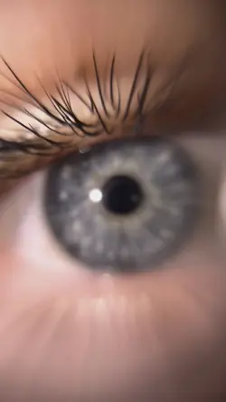 blue eyes>>