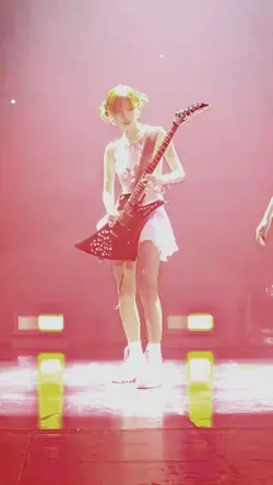 Igual eu toco guitar