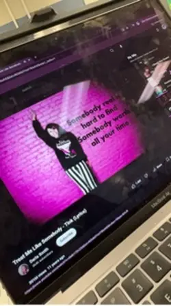 2 vid 1 pic