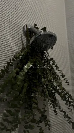 shower time 🤍