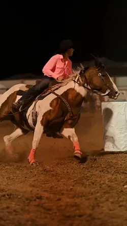 BARREL RACINNN