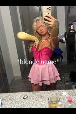 blonde and brunnete
