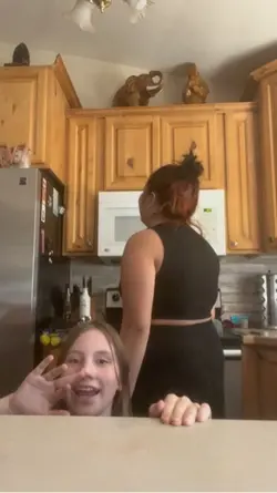 💋