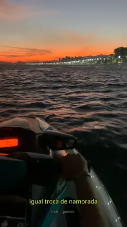 Pega o jet ski 🥴🌊