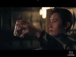 Player 001 clips!