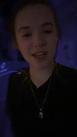 😈