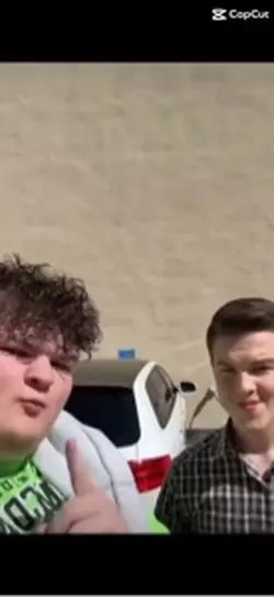 🤫🧏🏼‍♀️