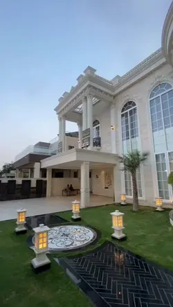 luxury mansion 