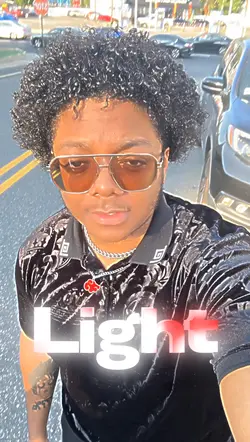 Feel the LIGHT🥂