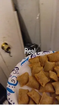 Pizza rolls 