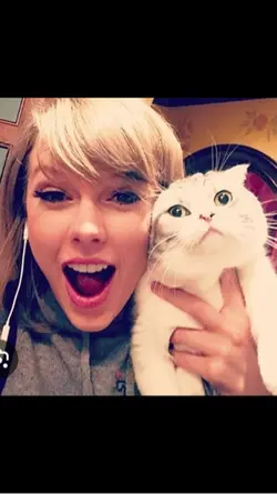 Taylor hair issues 