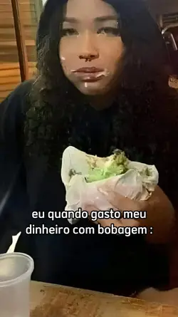Gastando dinheiro 