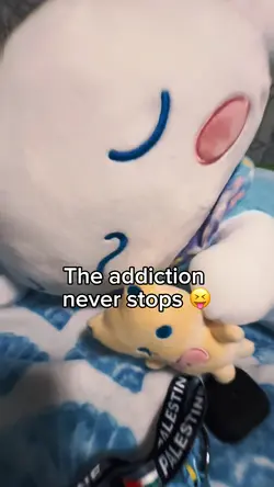 I love plushies 😝