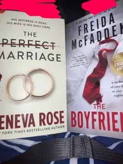 MY GOONER BOOKS :3