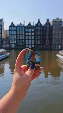 travel reel.