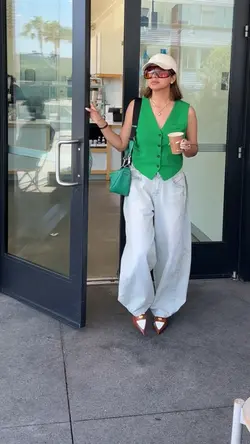 Big shirt big pants