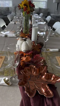 •Friendsgiving 