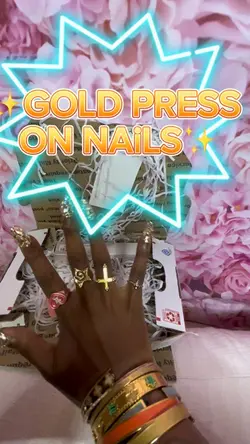 Gold press on nails 