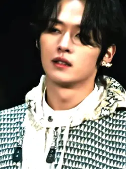 Lee know edit