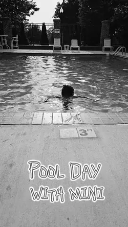 sun kiss pool side