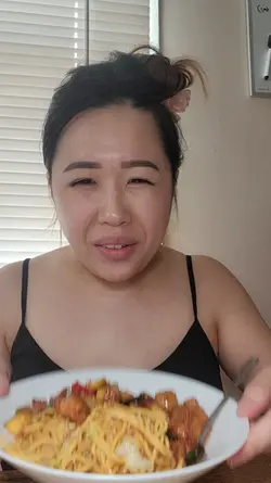 Short eating video 