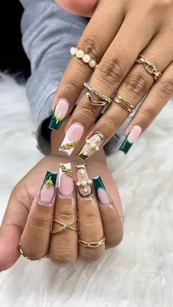 NAIL TECH💅🏽
