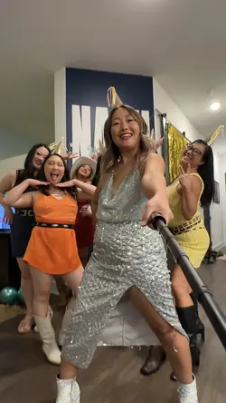 Show off your outfi