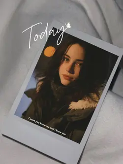 POLAROID