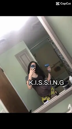 K.i.s.s.i.n.g trend