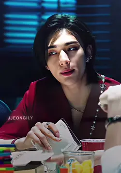 Domino Hyunjin 😛
