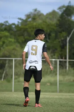 ele é mlhr q vc