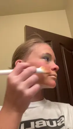 Pre-shower makeup 